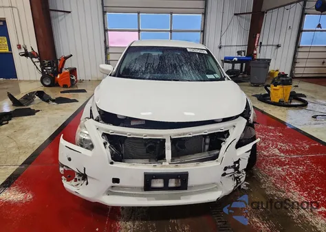 2015 Nissan Altima 2.5 z USA, uszkodzony, nr VIN 1N4AL3AP8FC470735